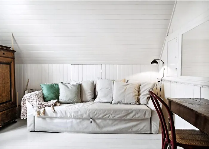 Вилла Unique With History In Bornholm Сванеке